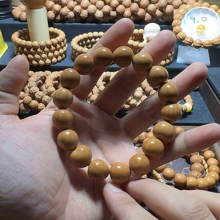 手串/手链核桃泛油屁桃开播福利
