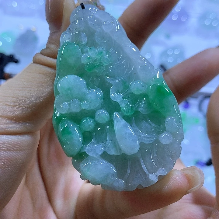 翡翠未镶嵌颈饰天然翡翠A货吊坠