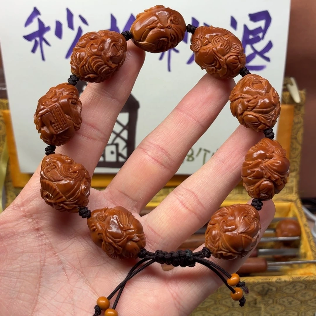 吊坠橄榄核红料官帽财神