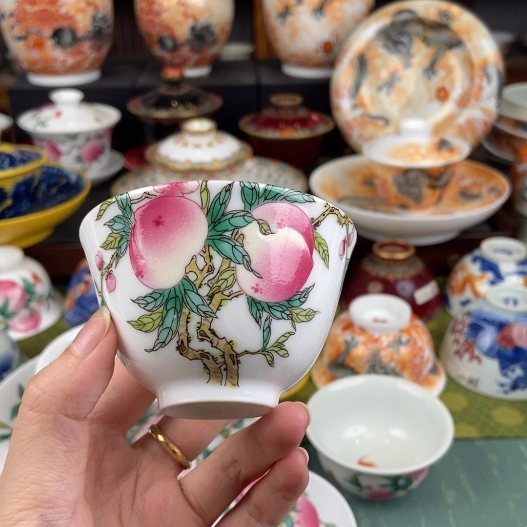 陶瓷的设计师是一个人
