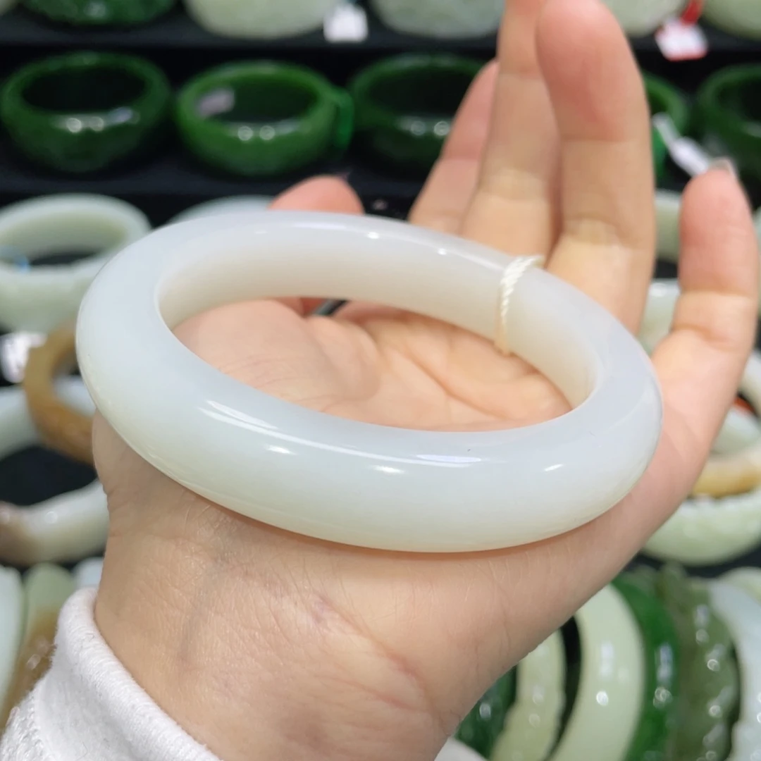 未镶嵌手镯和田玉91