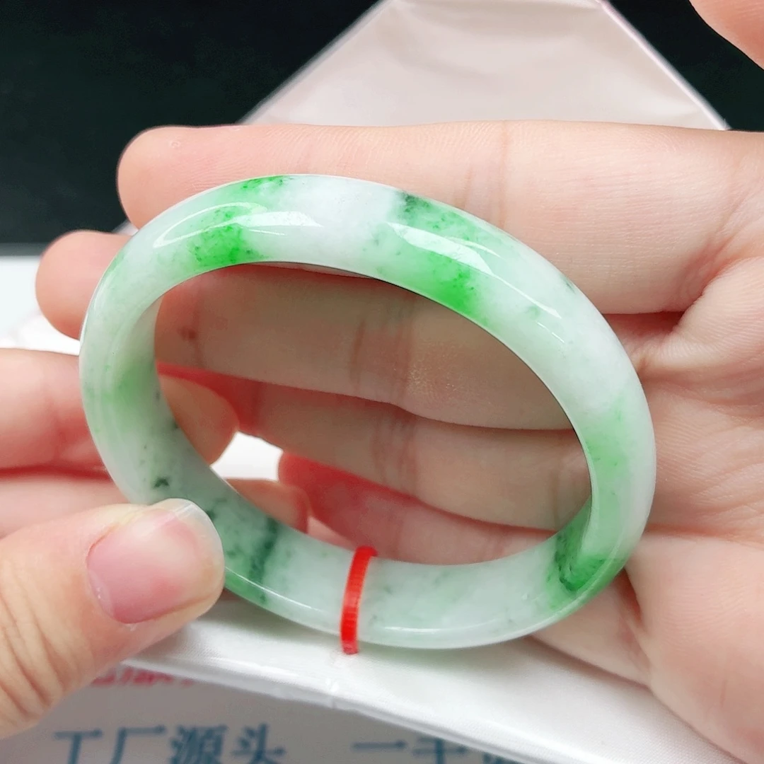 未镶嵌手镯（贵妃镯）翡翠翡翠