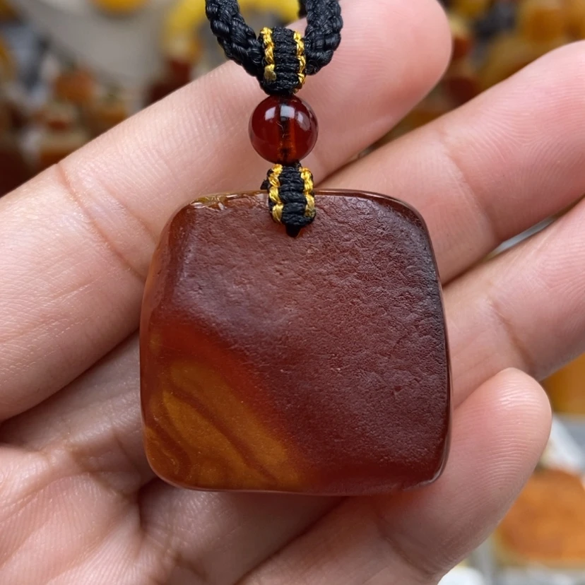 【闪购商品】琥珀颈饰未镶嵌