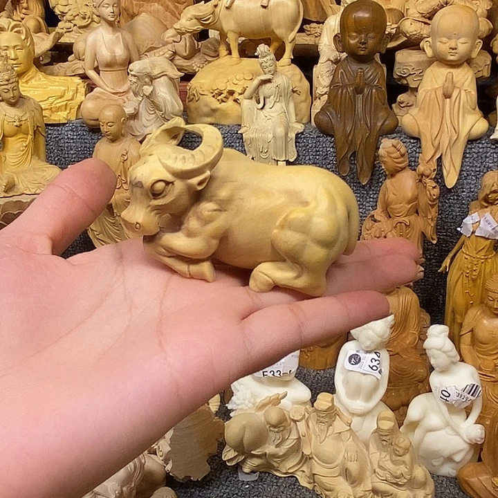 黄杨木黄杨木小叶瑕疵牛