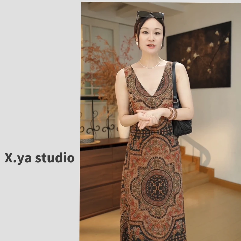 南油小雅  小众设计师V领老钱风真丝香云纱连衣裙显瘦气质时尚