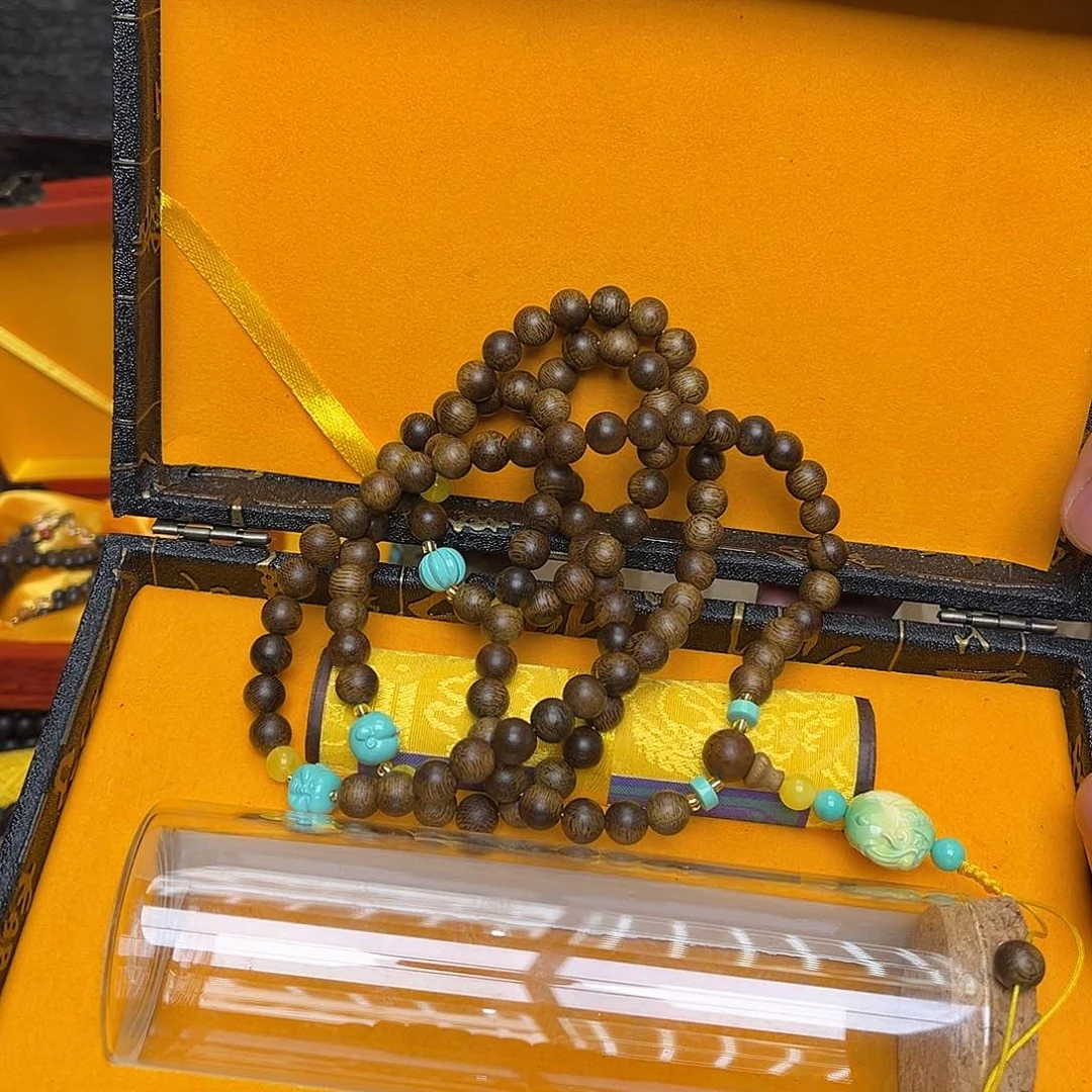 大叶紫檀（黑酸枝木类）