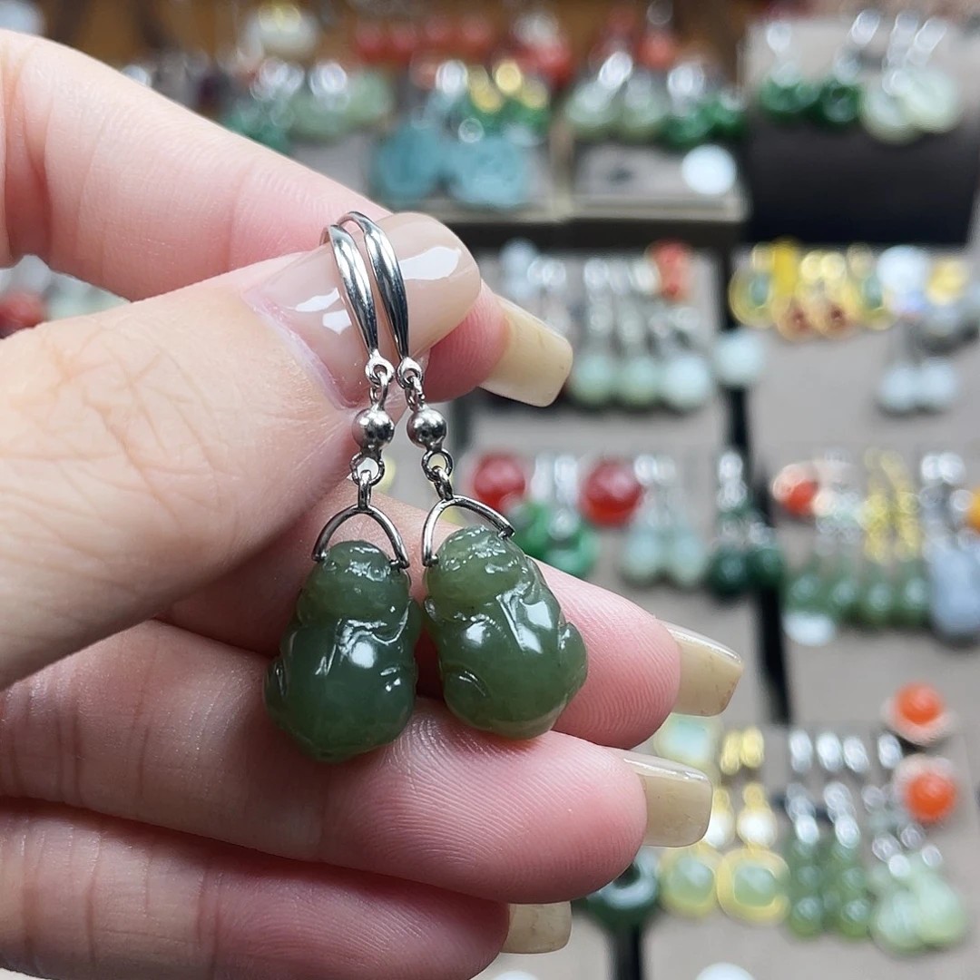 和田玉银S925镶嵌耳饰貔貅