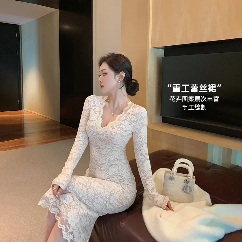林关关【柔丝漫语】性感轻熟风显瘦女包臀裙修身V领弹力蕾丝连衣裙