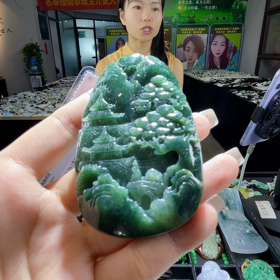 颈饰未镶嵌翡翠一