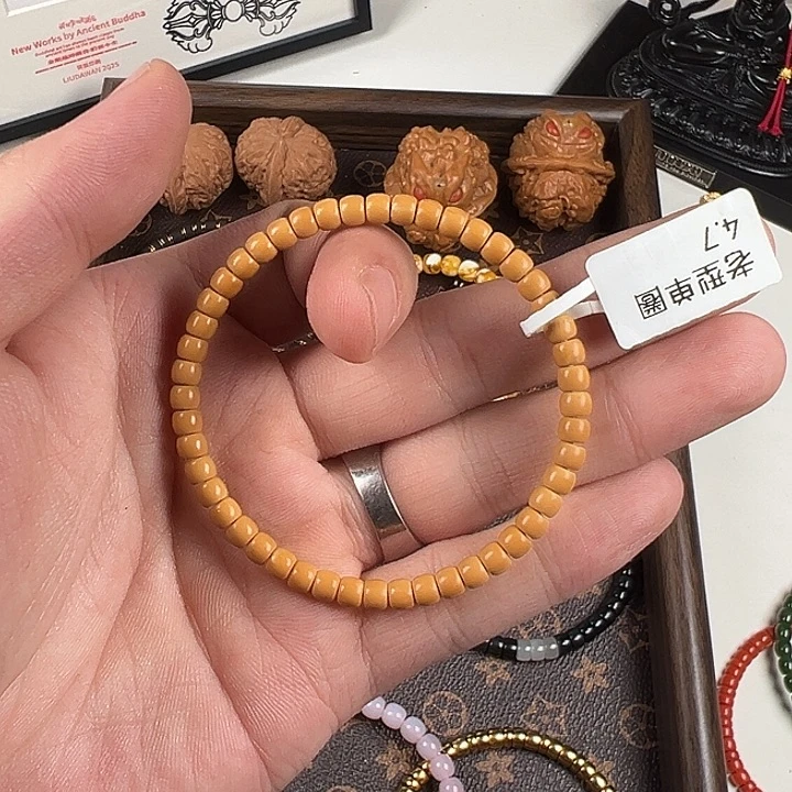 橄榄核吊坠溜达玩溜达玩