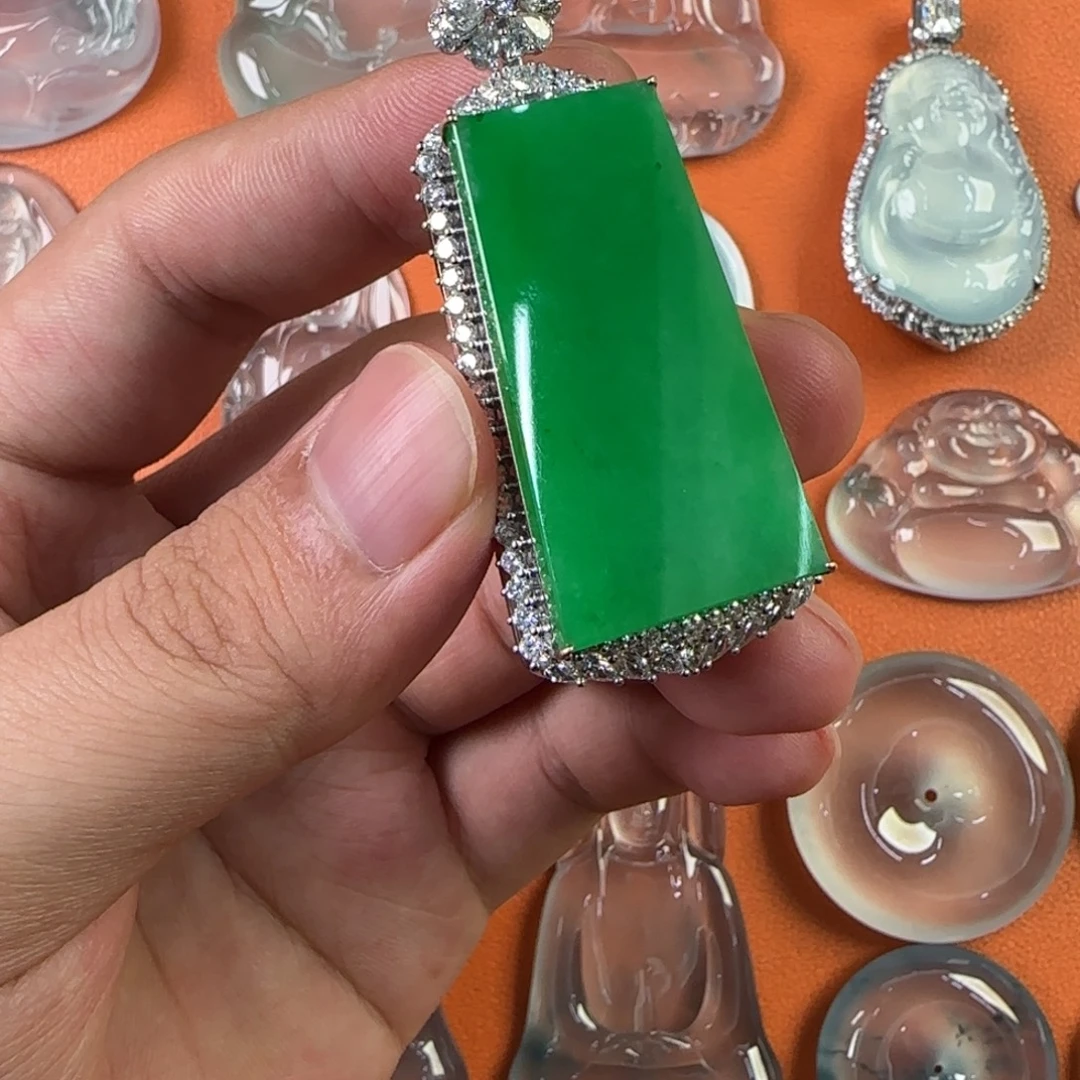 定制翡翠未镶嵌天然