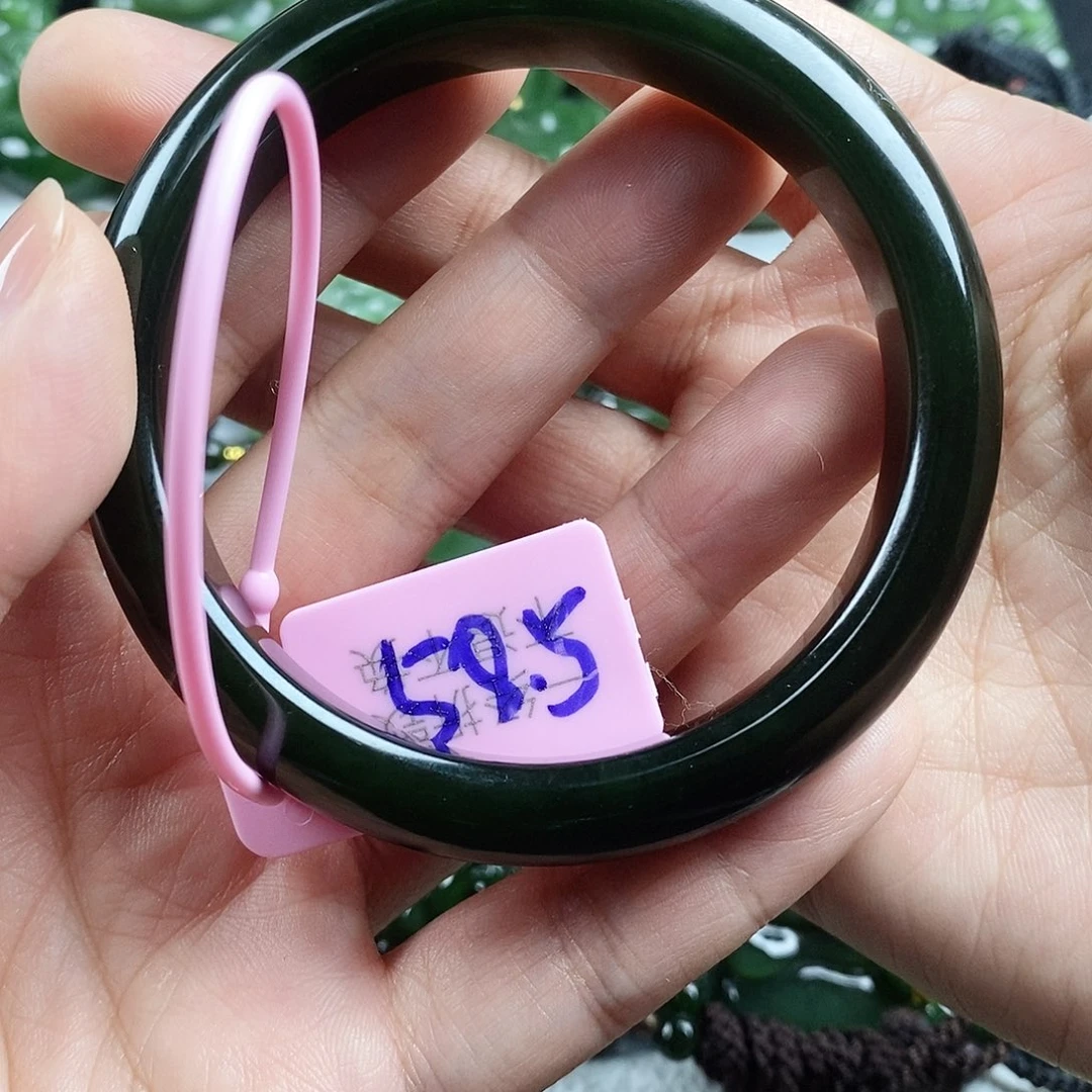 和田玉（碧玉）未镶嵌颈饰