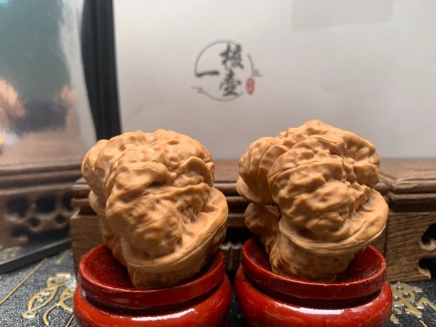 【肌肉蛙饼】文玩核桃-24002