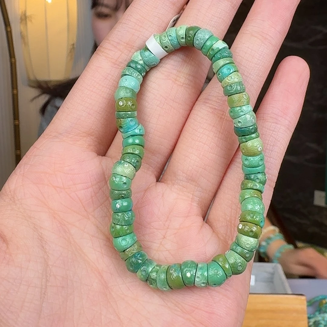 绿松石未镶嵌挂件