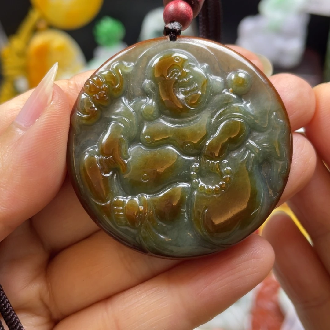 翡翠颈饰未镶嵌牌子