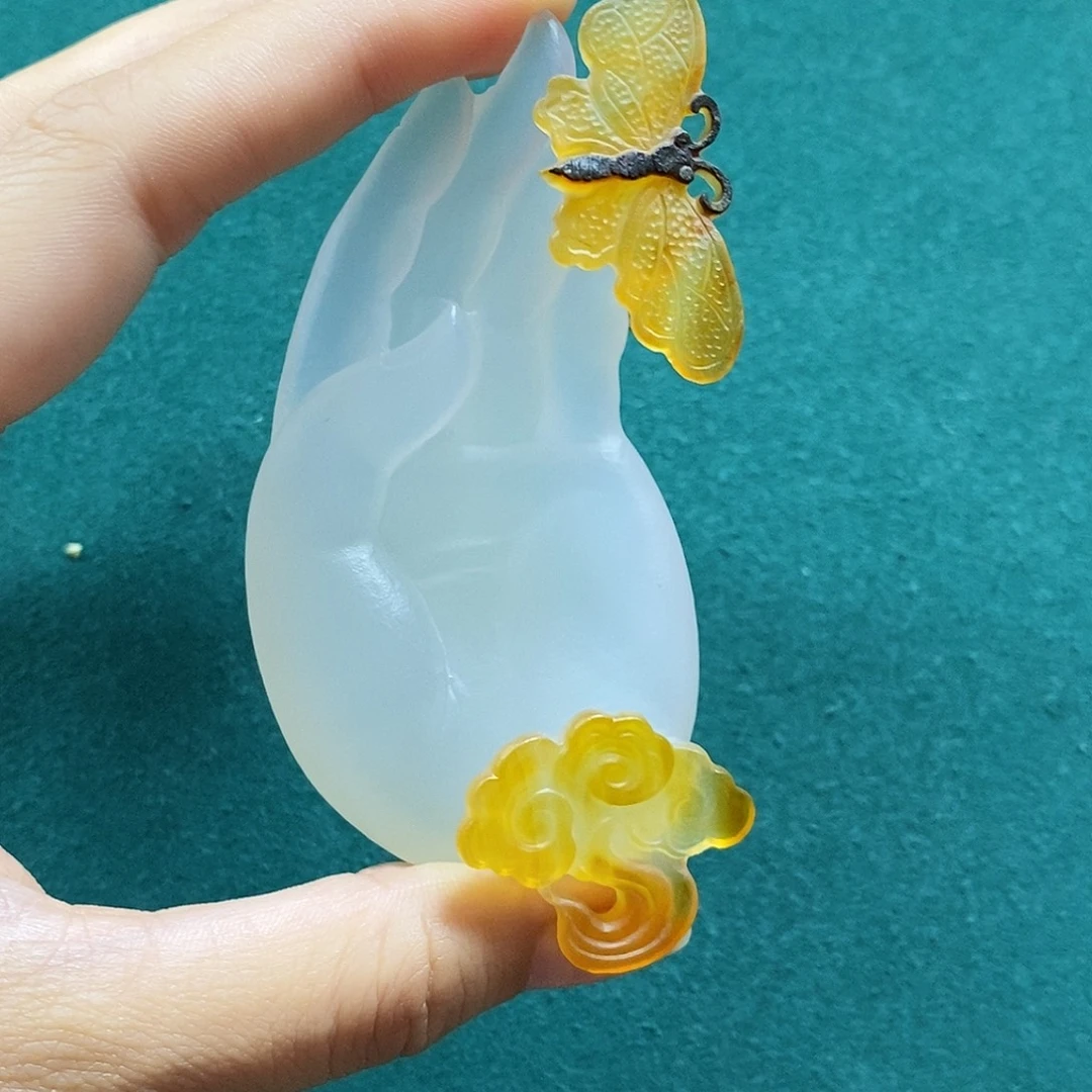 沐***南玛瑙/玉髓未镶嵌颈饰