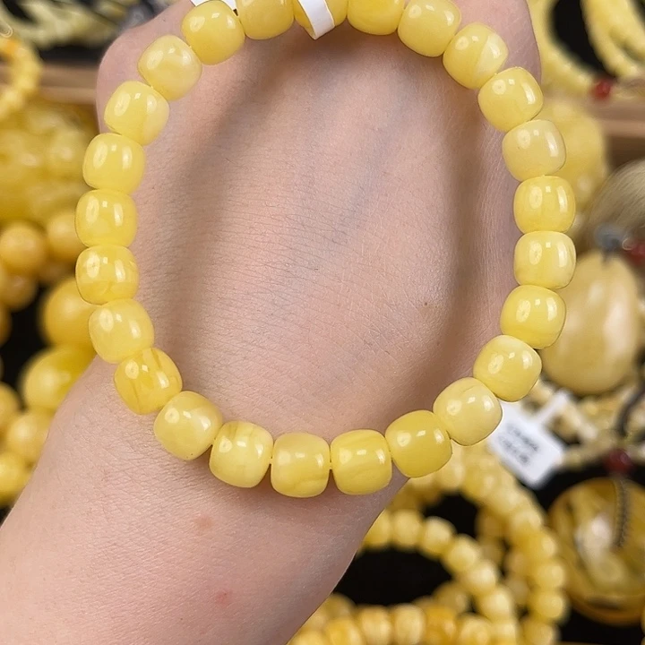 琥珀项链未镶嵌琥珀，