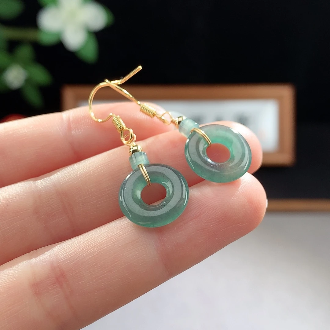 未镶嵌手镯（圆镯）翡翠