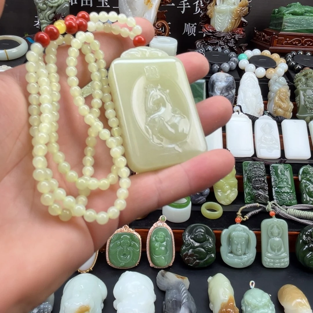 和田玉未镶嵌挂件