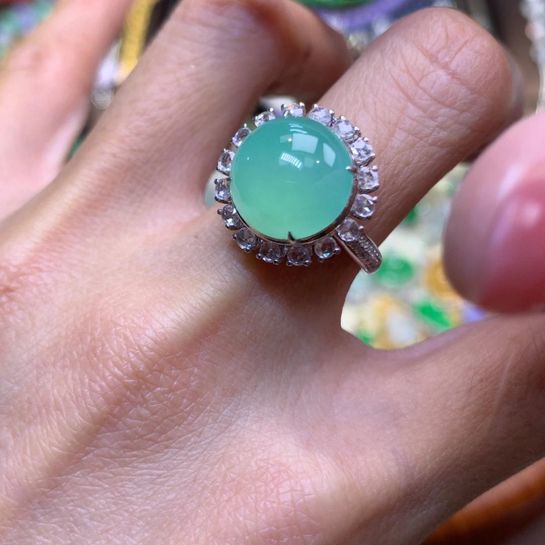 翡翠18K金镶嵌颈饰两用款