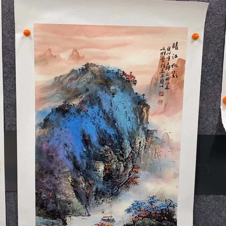 手绘作品等多种形式进行