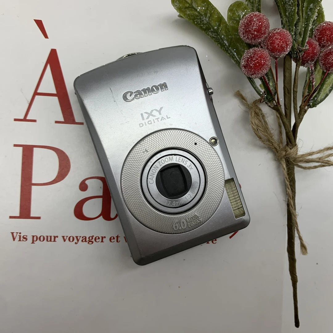 95新 Canon/佳能 IXY80 600万像素 3倍光学变焦（no退no换）