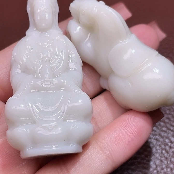 迹***涯和田玉未镶嵌颈饰