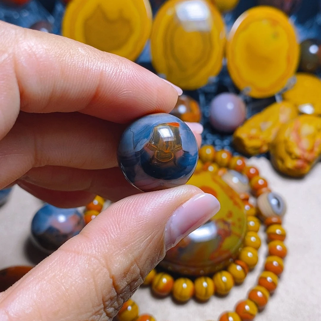 玛瑙/玉髓颈饰未镶嵌阿*罗