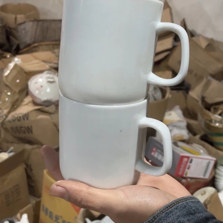 摆件陶瓷盘子碗砂锅都有