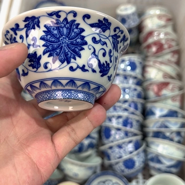 瓷片白青花缠枝莲压手杯全品