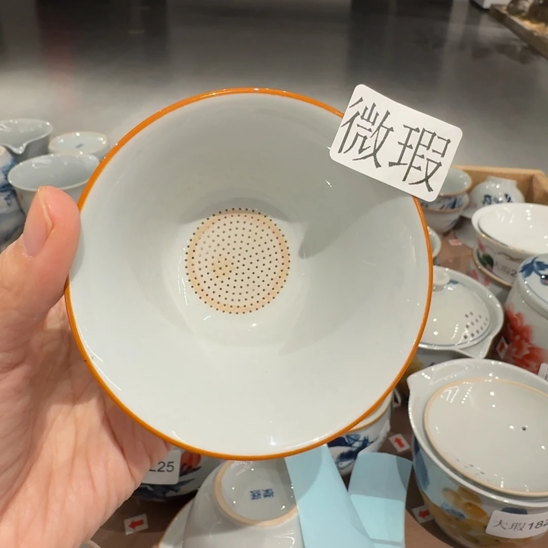 釉下手绘茶具微瑕