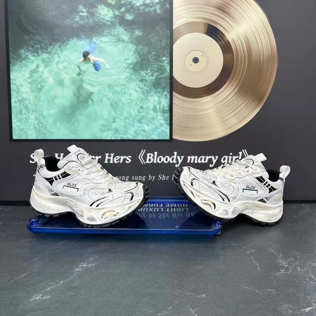 个性潮流2025年百搭增高厚底新款秋季时尚擦色脏脏鞋拼接老爹鞋