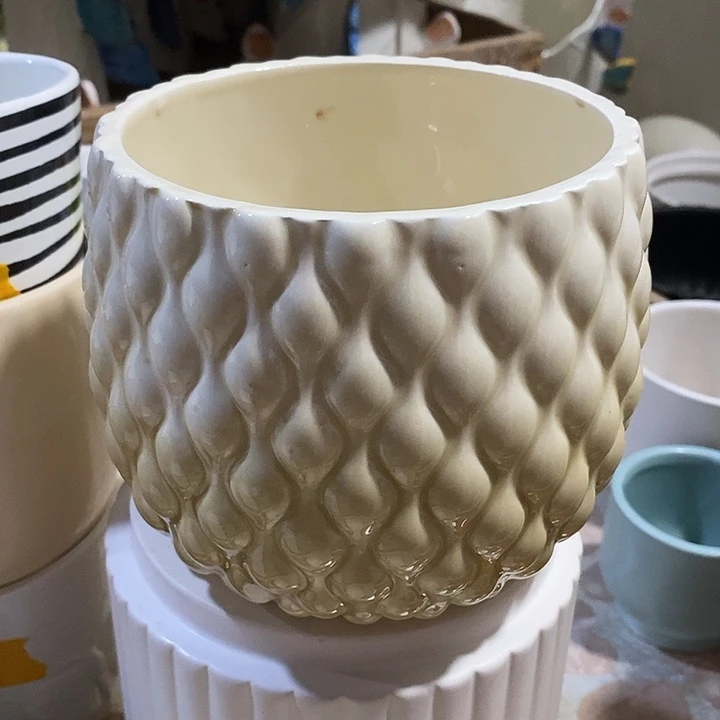摆件陶陶盆有孔 瑕疵介意勿拍
