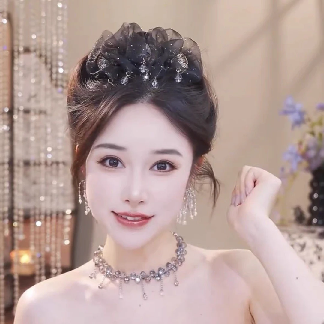 国风发饰 2025新款“国风裙摆”扇骨流苏抓夹气质百搭显发量鲨鱼夹