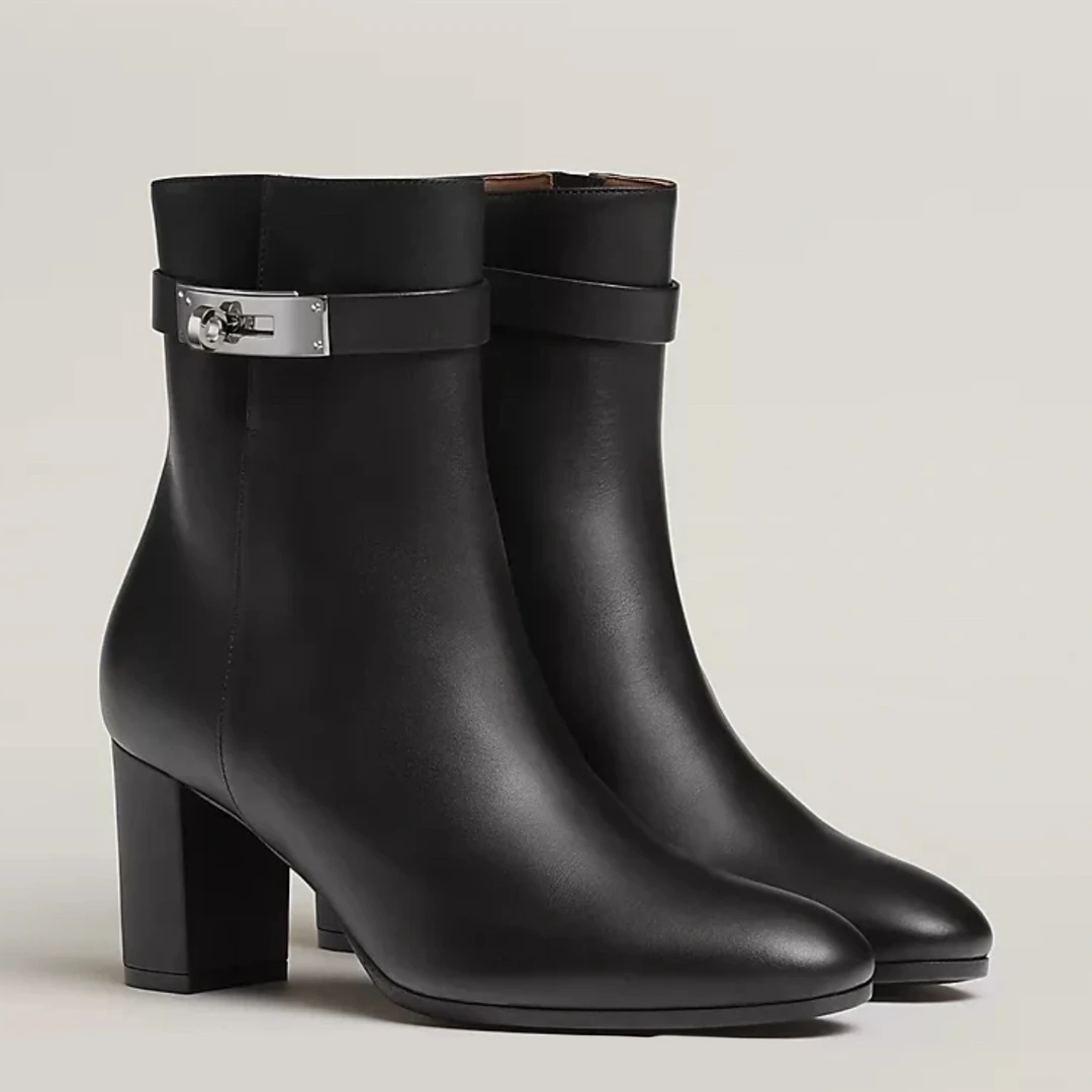 99新 Hermes/爱马仕 爱马仕黑色kelly银扣带跟短靴37.5