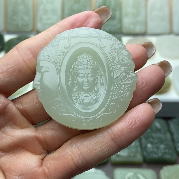 和田玉颈饰未镶嵌别**！