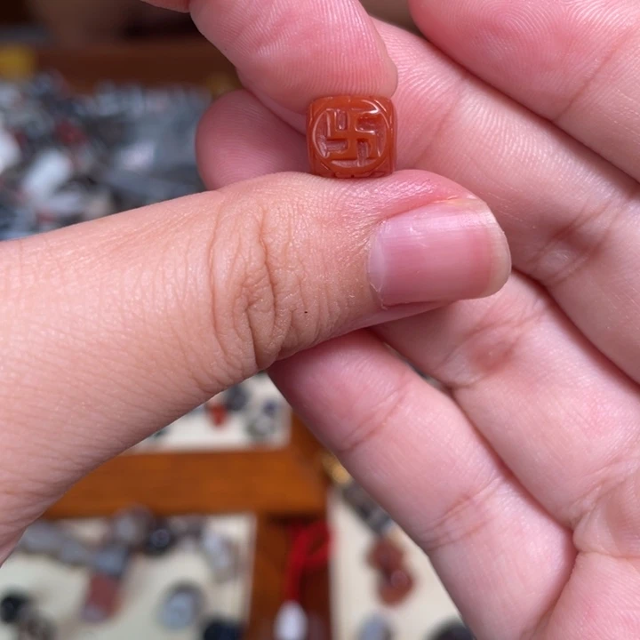 玛瑙/玉髓未镶嵌颈饰39南红