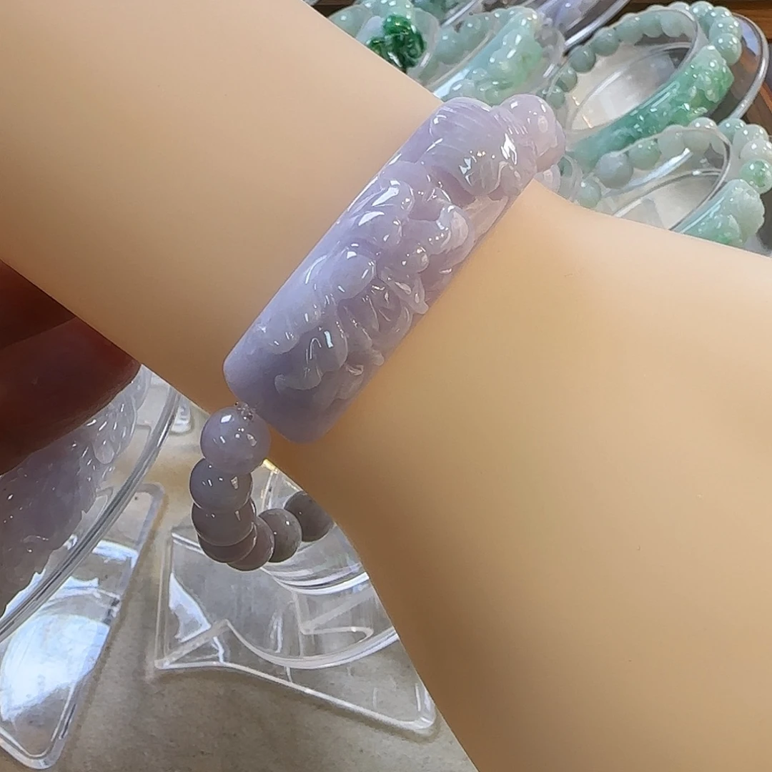 颈饰未镶嵌翡翠手牌