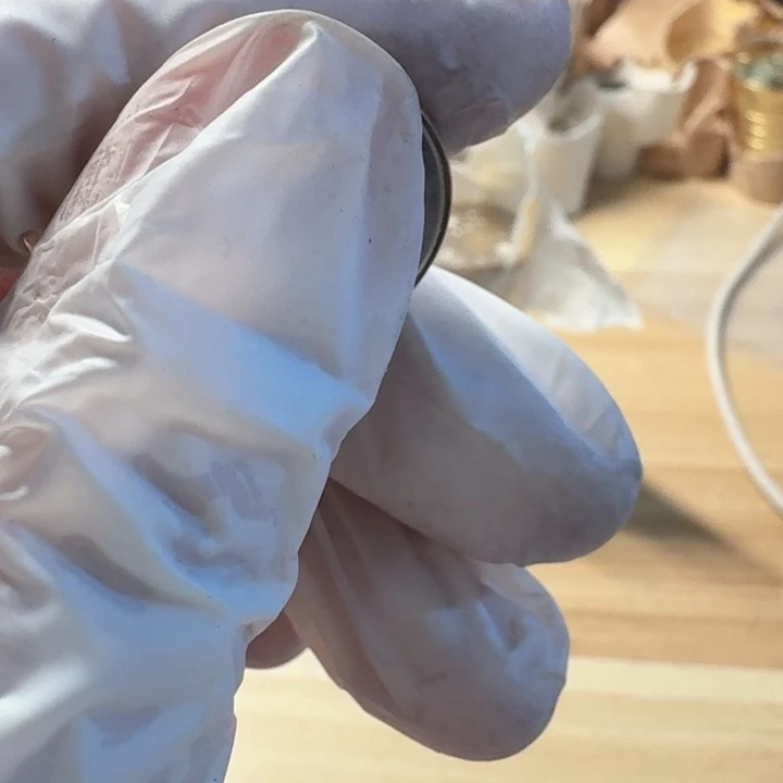 其他普通金属千禧龙币