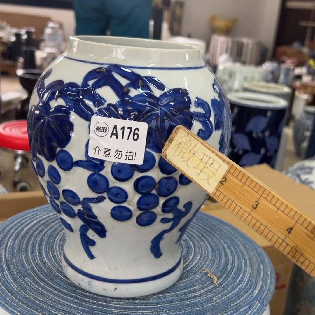 微瑕青花瓷器值得厚爱