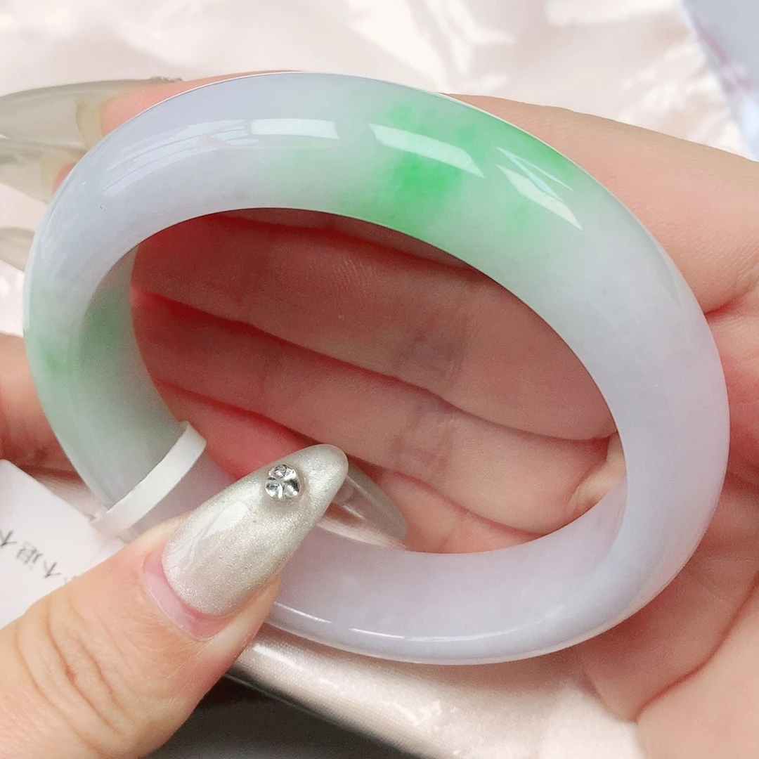 翡翠手镯未镶嵌抖音769