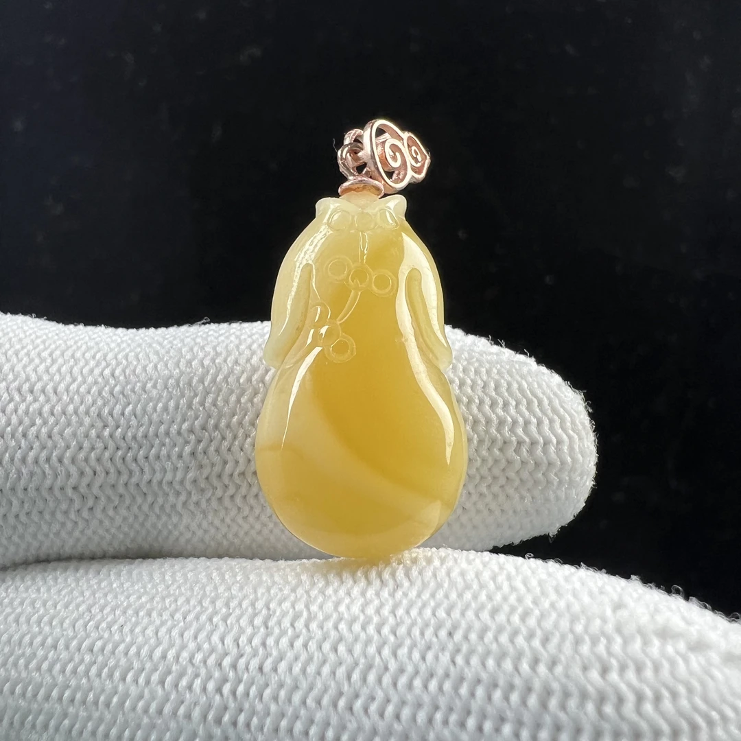 Y4146天然原矿蜜蜡 妖花旗袍 12*23mm抖音基地质检发货