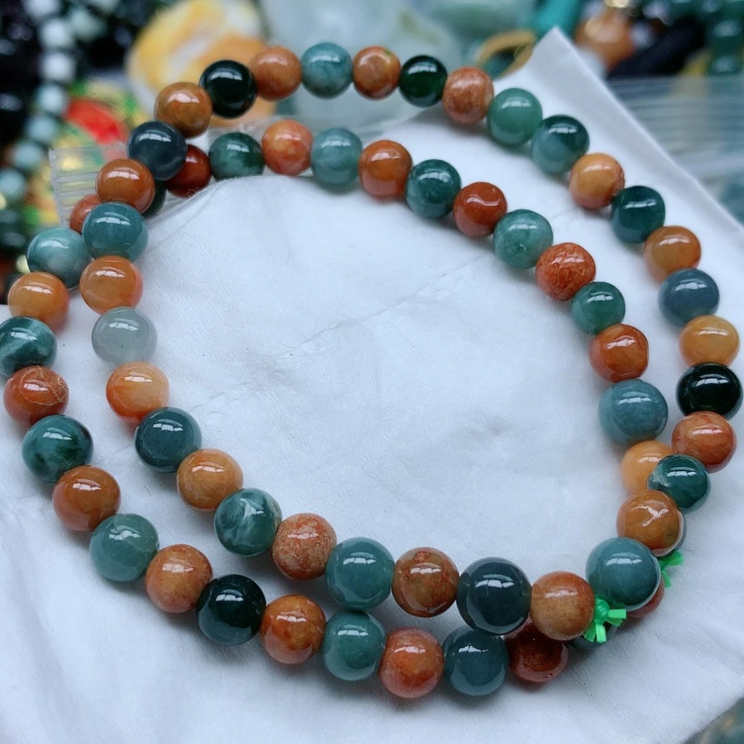 翡翠颈饰未镶嵌牌子