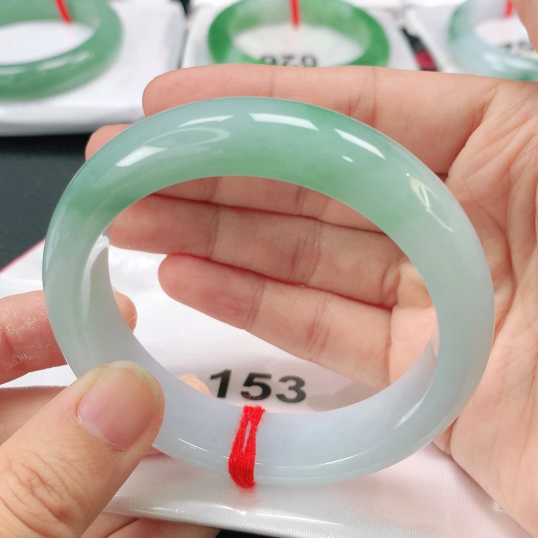 未镶嵌手镯翡翠缅甸55.7