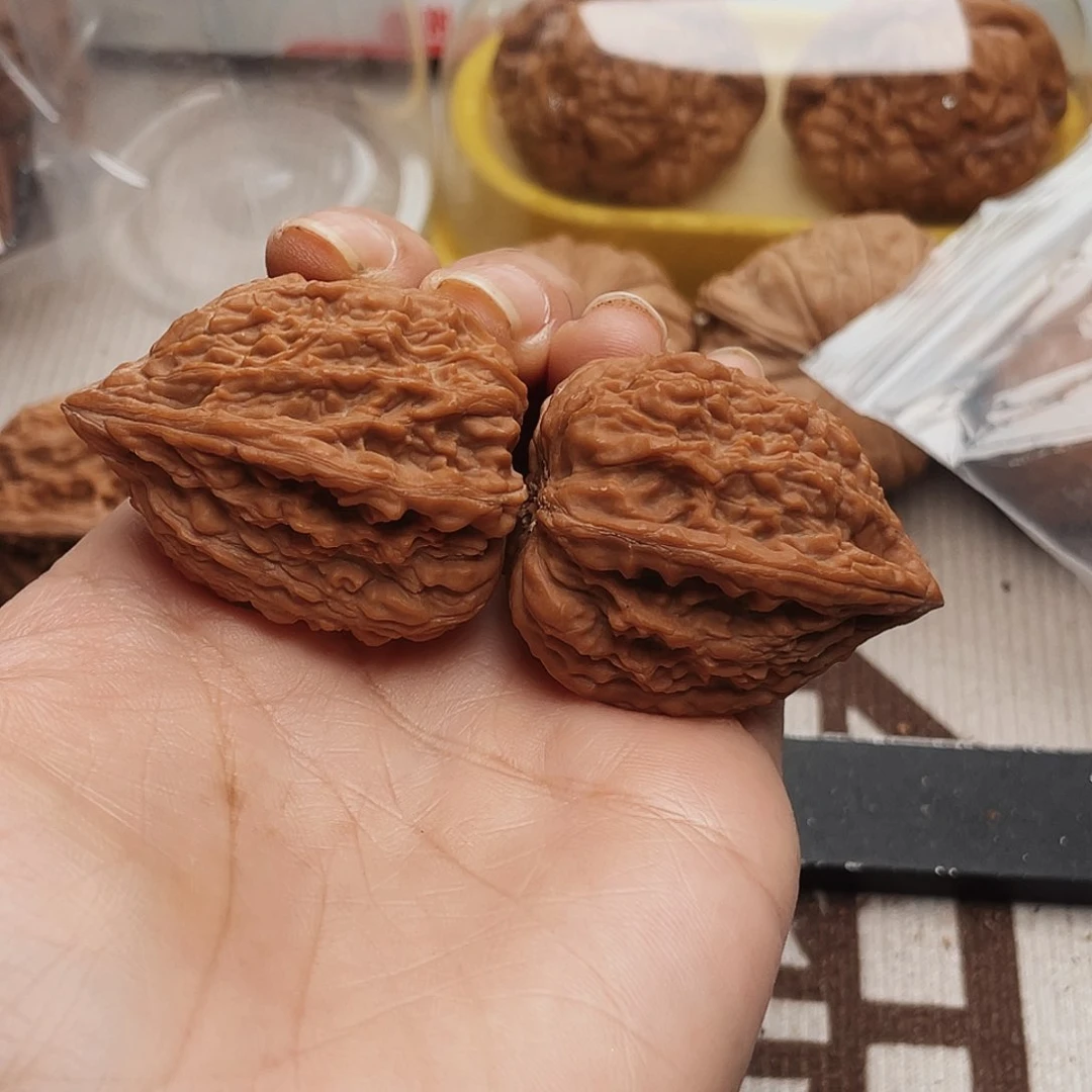 先**杯塔尖为四面对称拱