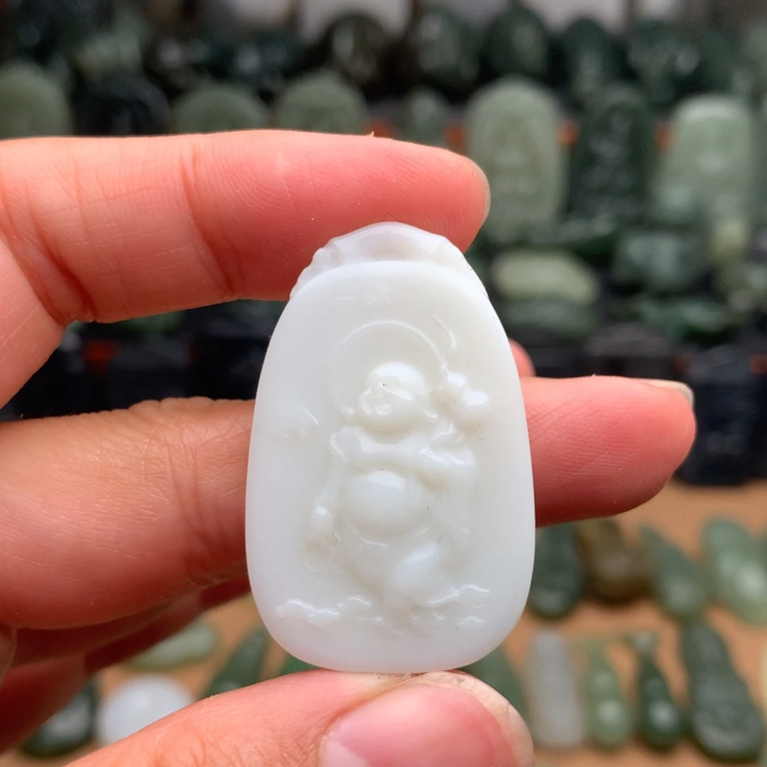 和田玉未镶嵌颈饰挂件91