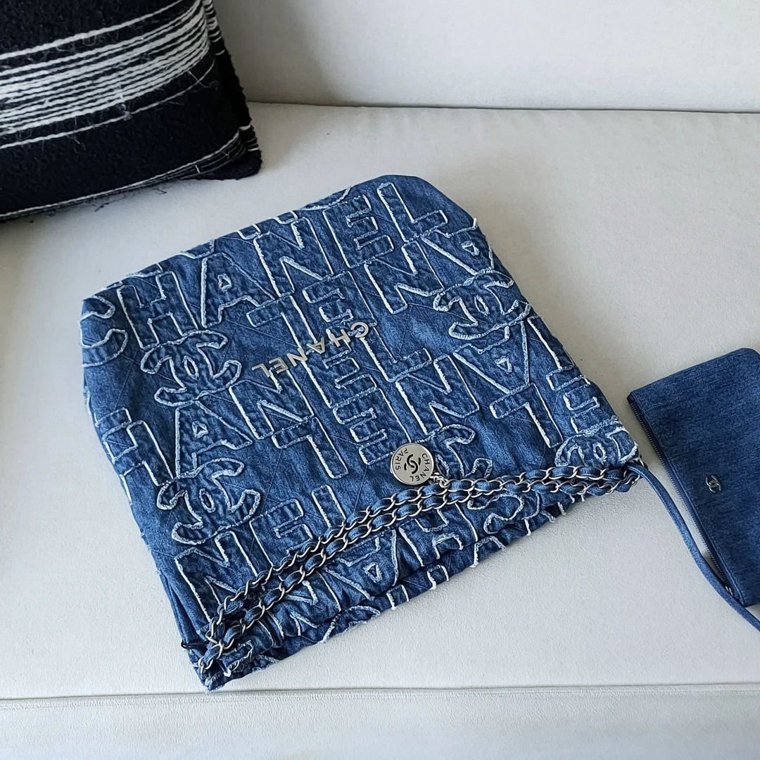 99新 Chanel/香奈儿 Azul-24A牛仔毛边字母22bag中号单肩包 46369