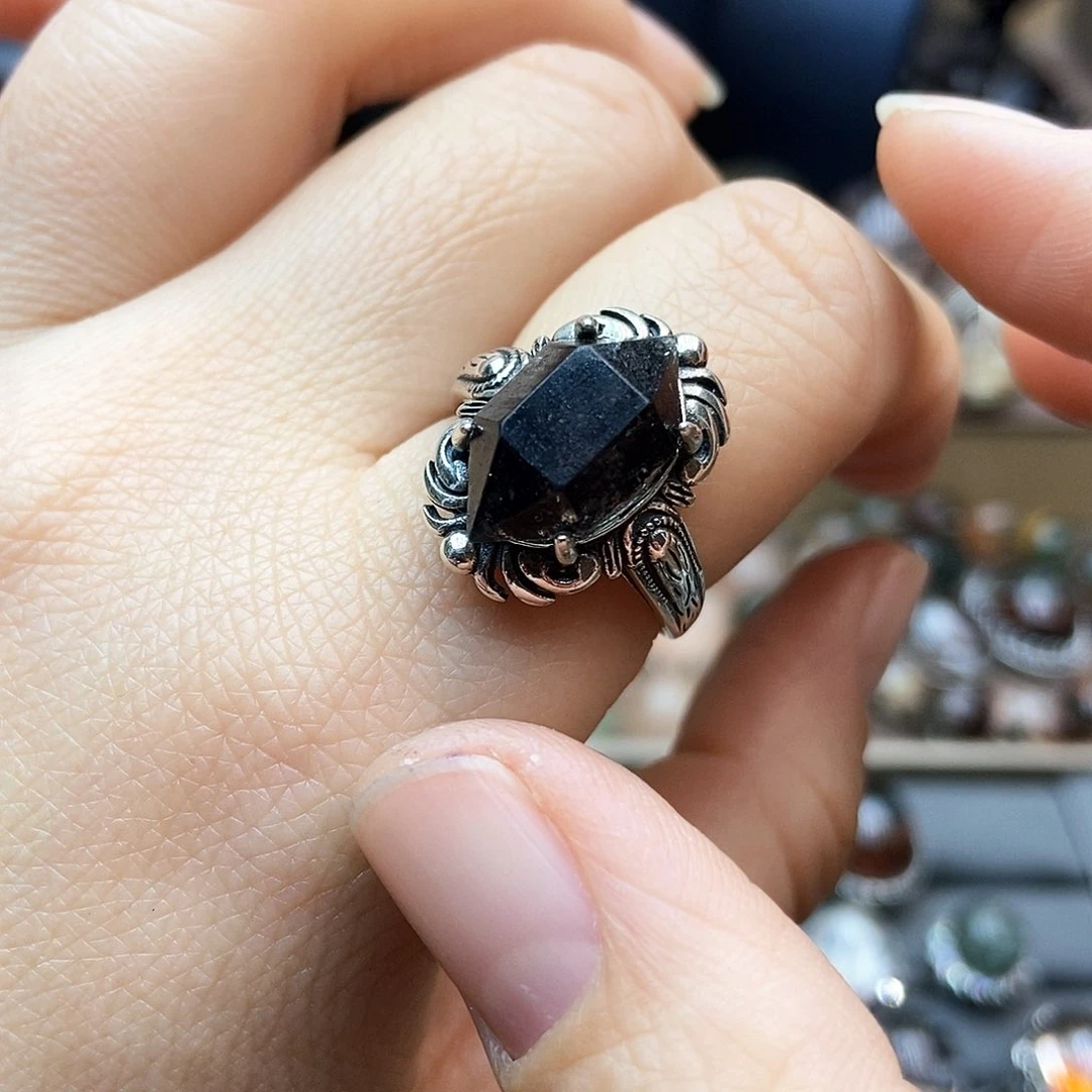 水晶戒指银S925镶嵌晓**?