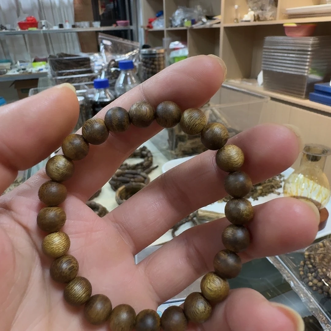 木质类超级福利奇楠木卡8圆珠单圈3.7克