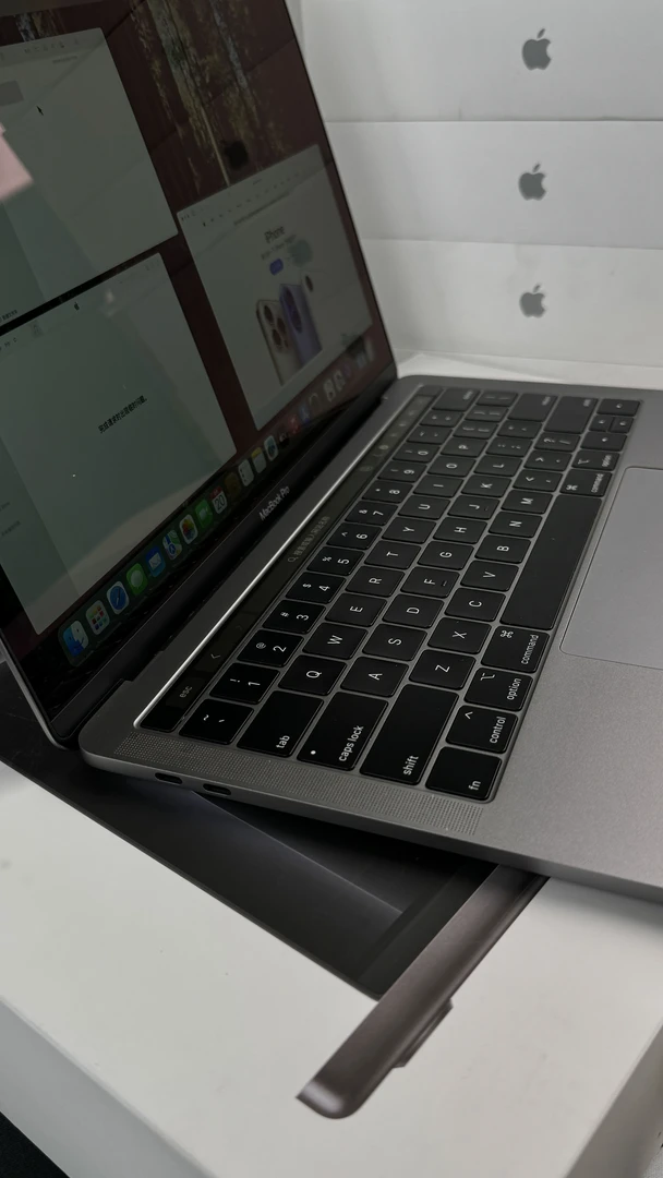 99新 Apple/苹果 macbookpro笔记本电脑13寸设计办公剪辑A1989